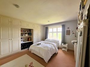 Photo 29- click for photo gallery